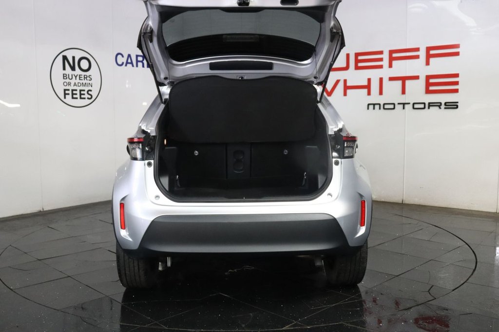 Used Toyota Yaris Cross 2022 for sale - 75937703: Photo 17