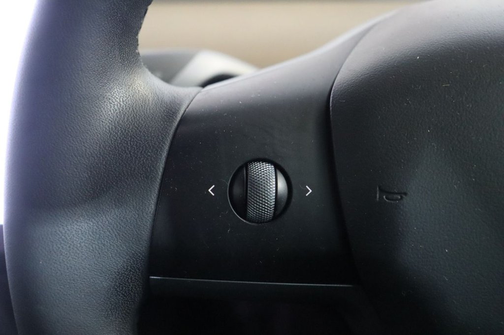 Used Tesla Model 3 2020 for sale - 77302402: Photo 28