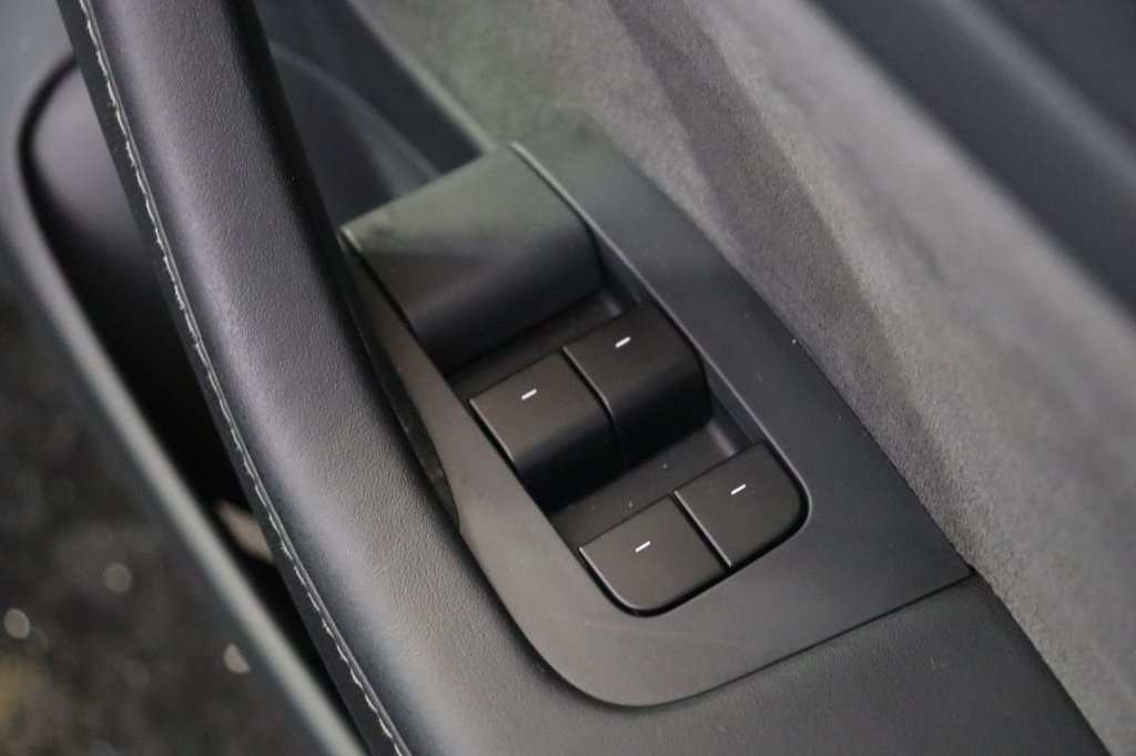 Used Tesla Model 3 2020 for sale - 77302402: Photo 33