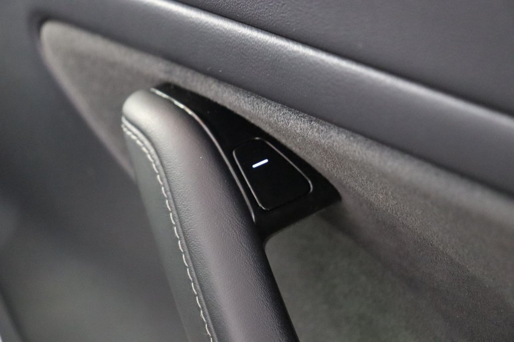 Used Tesla Model 3 2020 for sale - 77394705: Photo 32