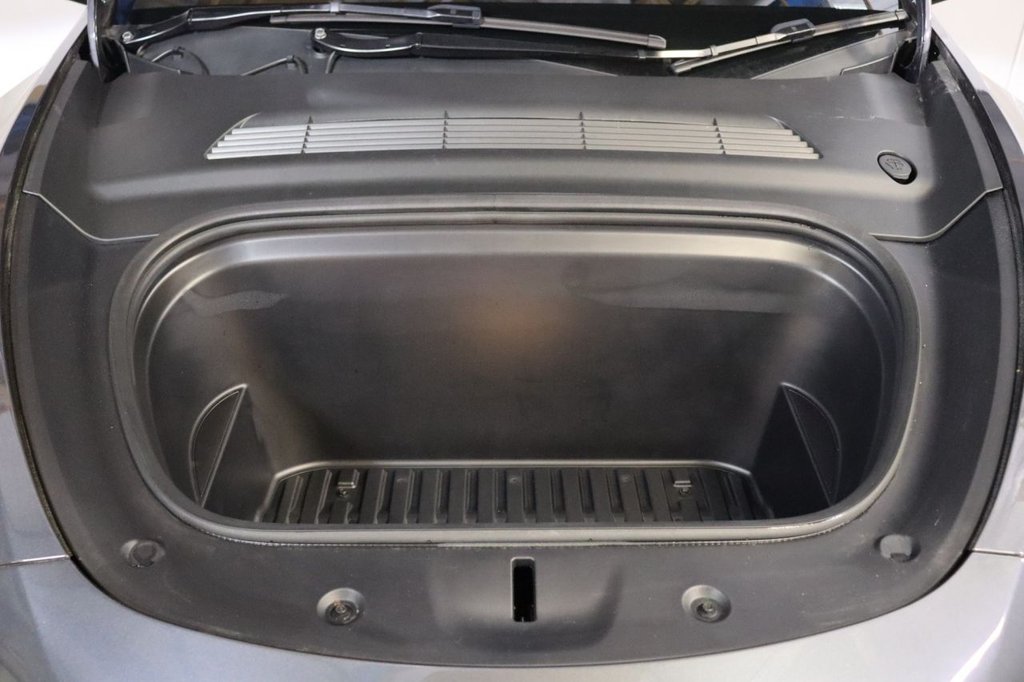 Used Tesla Model Y 2023 for sale - 76977469: Photo 16