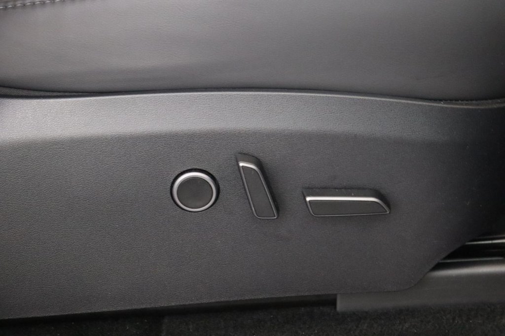 Used Tesla Model Y 2023 for sale - 76977469: Photo 34