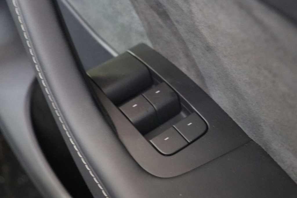 Used Tesla Model Y 2023 for sale - 76977469: Photo 35