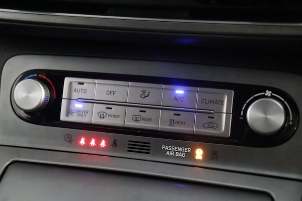 Used Hyundai KONA 2021 for sale - 76178462: Photo 32