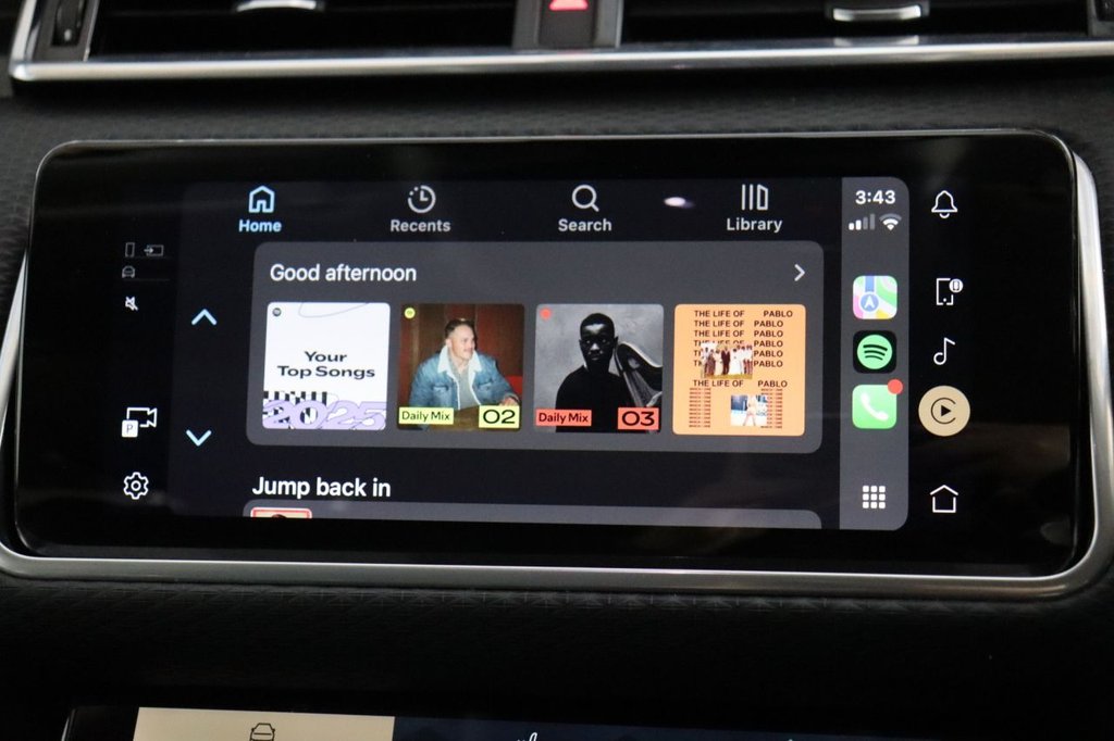 Used Land Rover Range Rover Velar 2022 for sale - 76841310: Photo 10