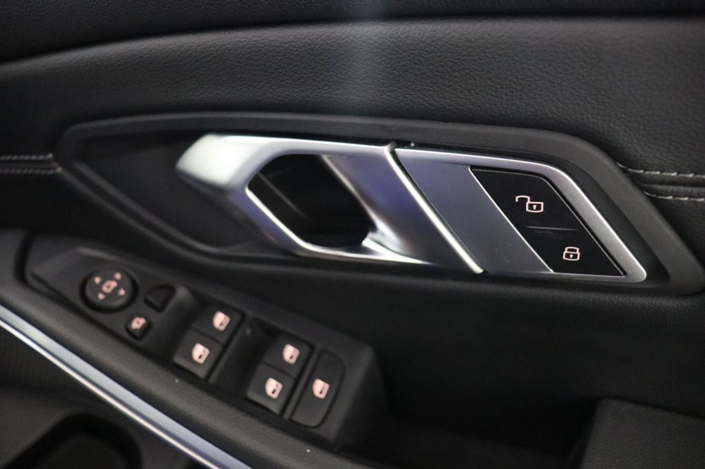 Used BMW 3 Series 2022 for sale - 76821006: Photo 15