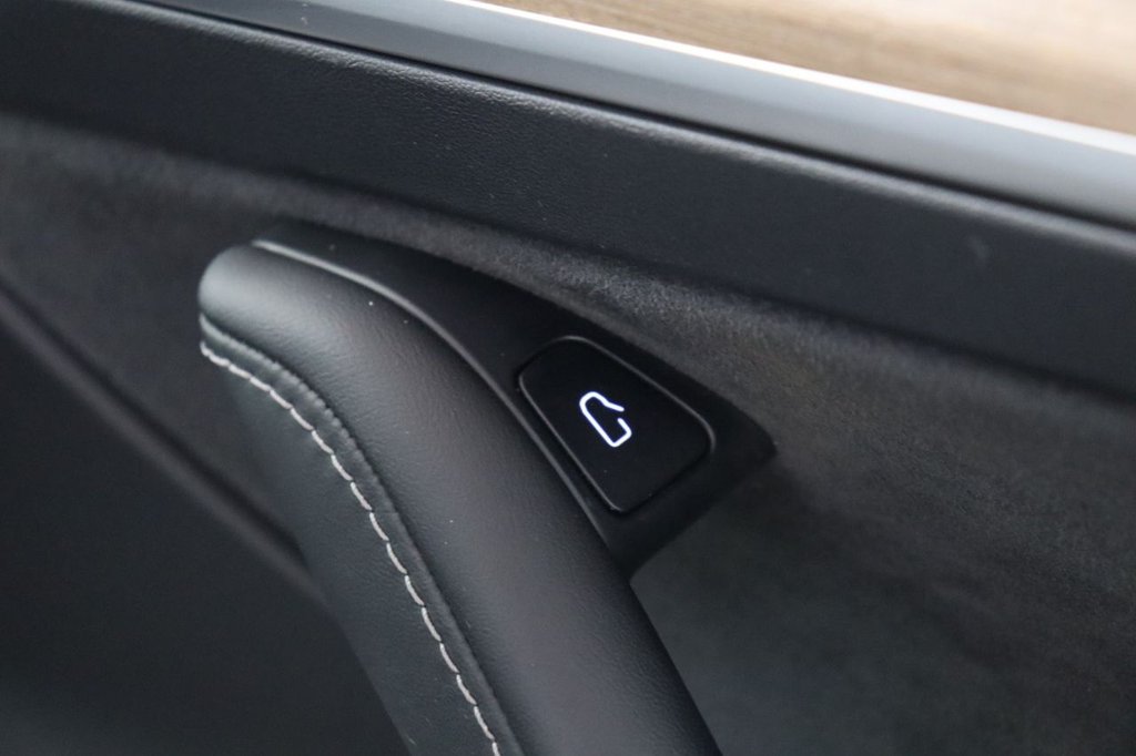 Used Tesla Model 3 2022 for sale - 76147714: Photo 29