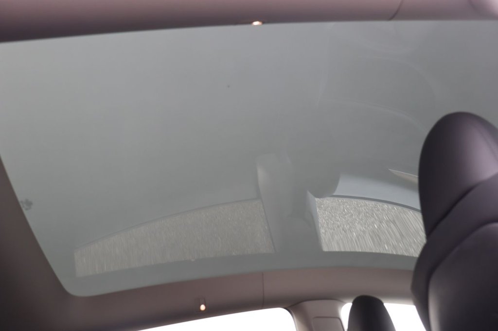 Used Tesla Model Y 2024 for sale - 78206558: Photo 2