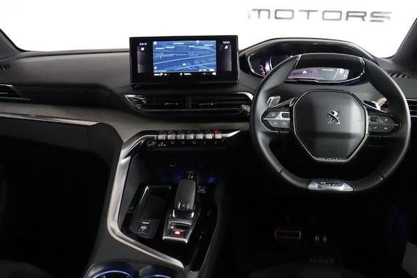 Used Peugeot 3008 2022 for sale - 74659636: Photo 2