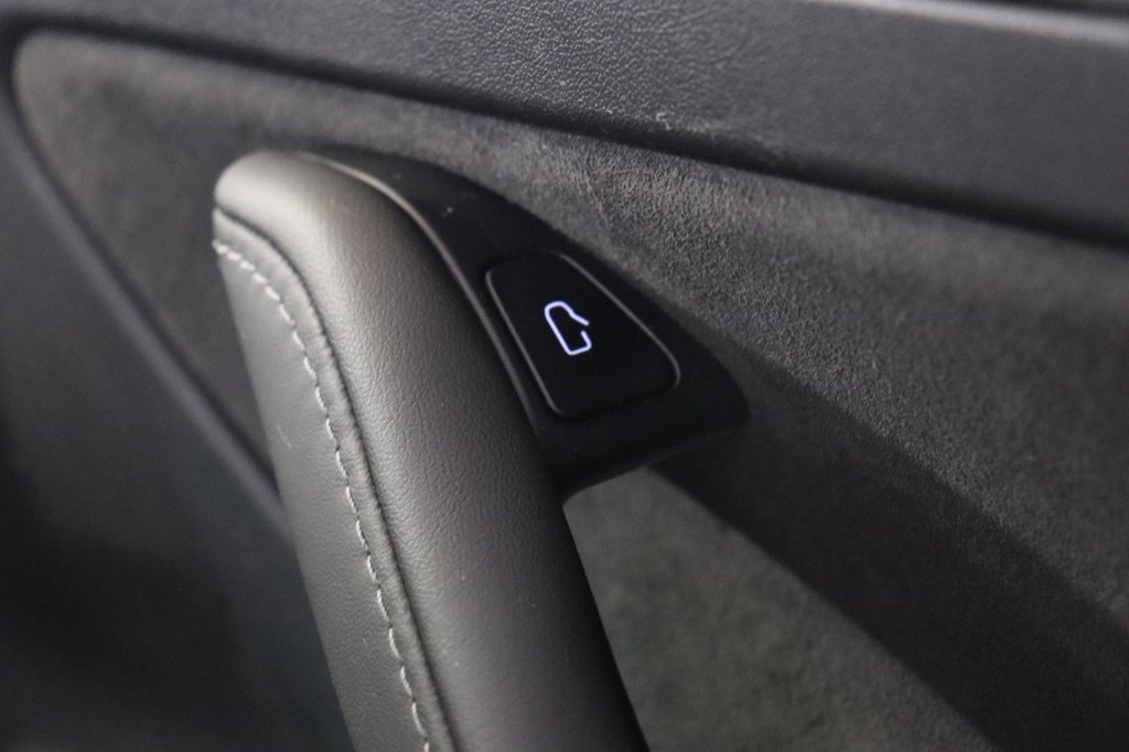 Used Tesla Model 3 2021 for sale - 77302397: Photo 37