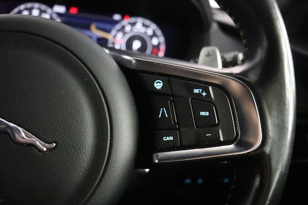 Used Jaguar F-Pace 2020 for sale - 76280146: Photo 28