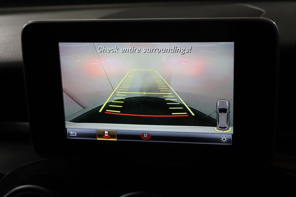 Used Mercedes-Benz GLC 2018 for sale - 76910127: Photo 2