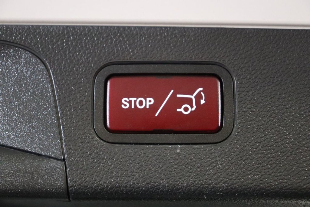 Used Mercedes-Benz GLC 2018 for sale - 76910127: Photo 25