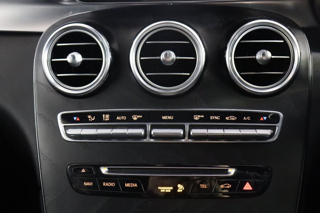 Used Mercedes-Benz GLC 2018 for sale - 76910127: Photo 32