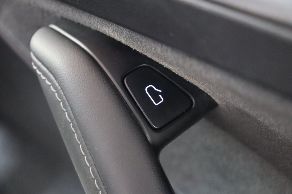 Used Tesla Model 3 2021 for sale - 76245171: Photo 18