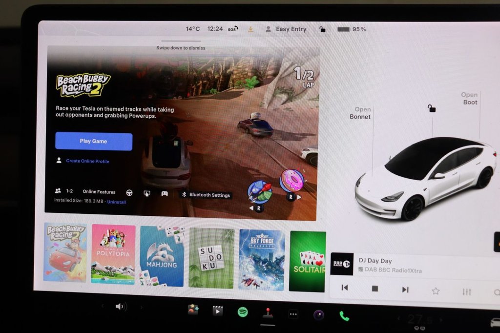 Used Tesla Model 3 2021 for sale - 76245171: Photo 2