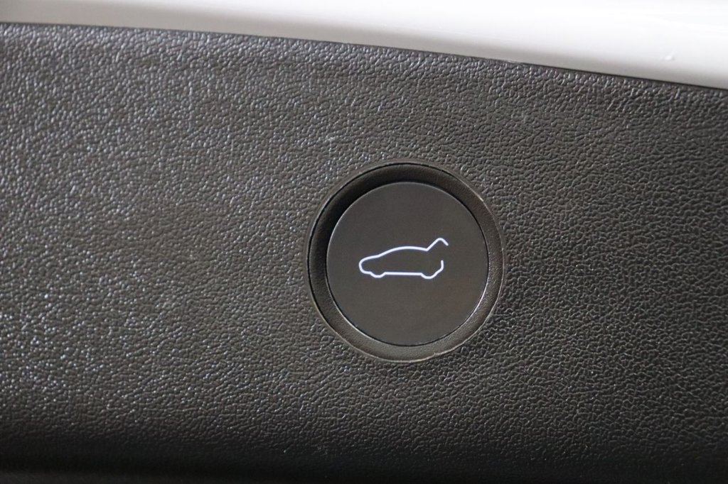 Used Tesla Model 3 2021 for sale - 76245171: Photo 23