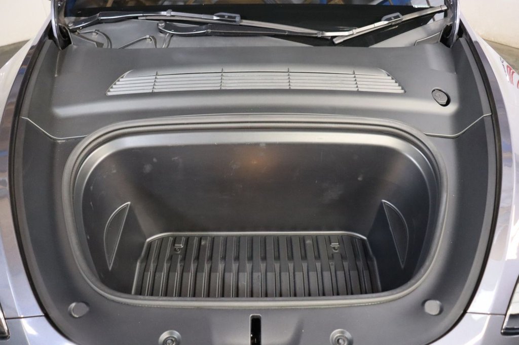 Used Tesla Model Y 2023 for sale - 76417867: Photo 10