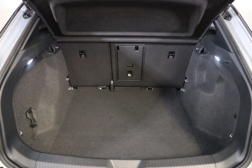 Used Volkswagen ID.4 2023 for sale - 77563911: Photo 24