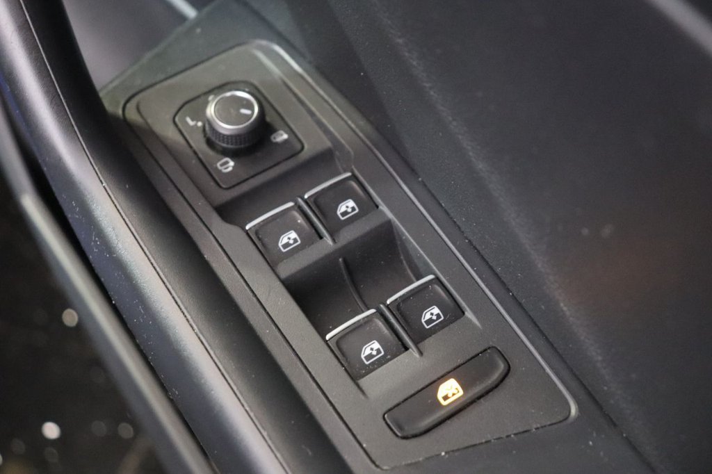 Used Volkswagen T-Roc 2019 for sale - 77850300: Photo 18