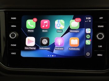 Used Volkswagen T-Roc 2019 for sale - 77850300: Photo