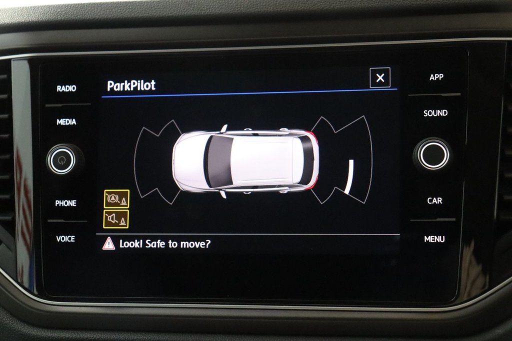 Used Volkswagen T-Roc 2019 for sale - 77850300: Photo 3