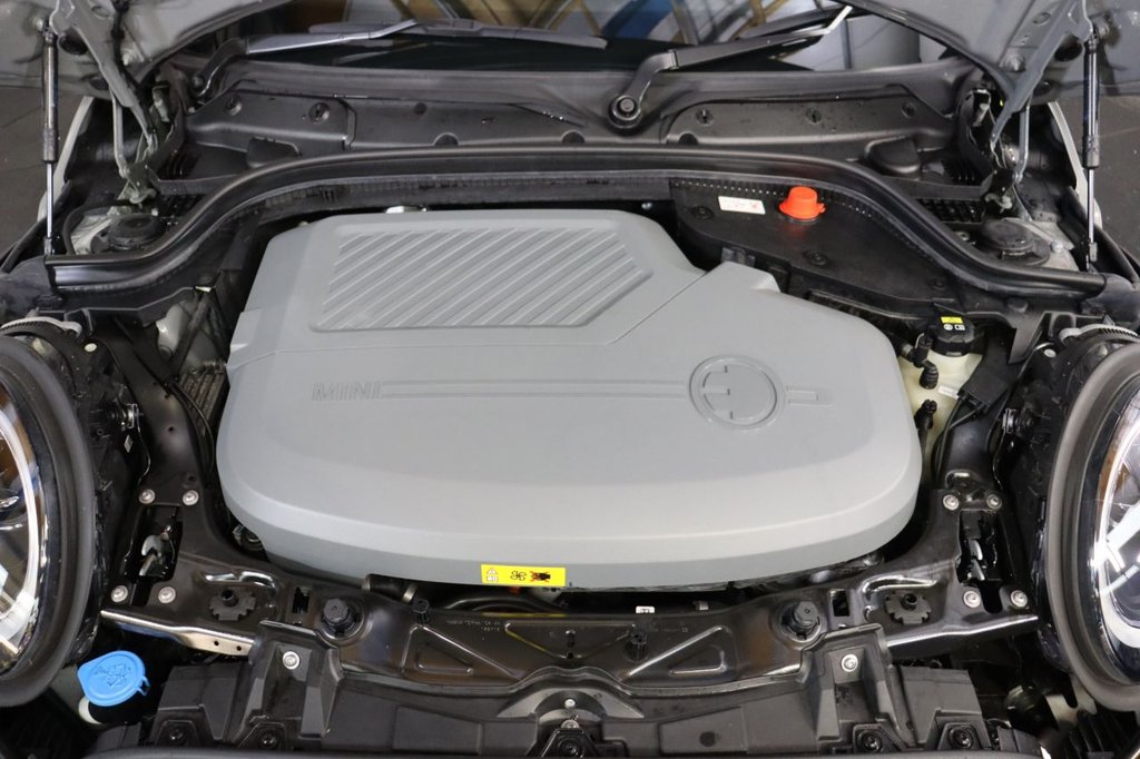 Used MINI Electric Hatch 2022 for sale - 76496199: Photo 14