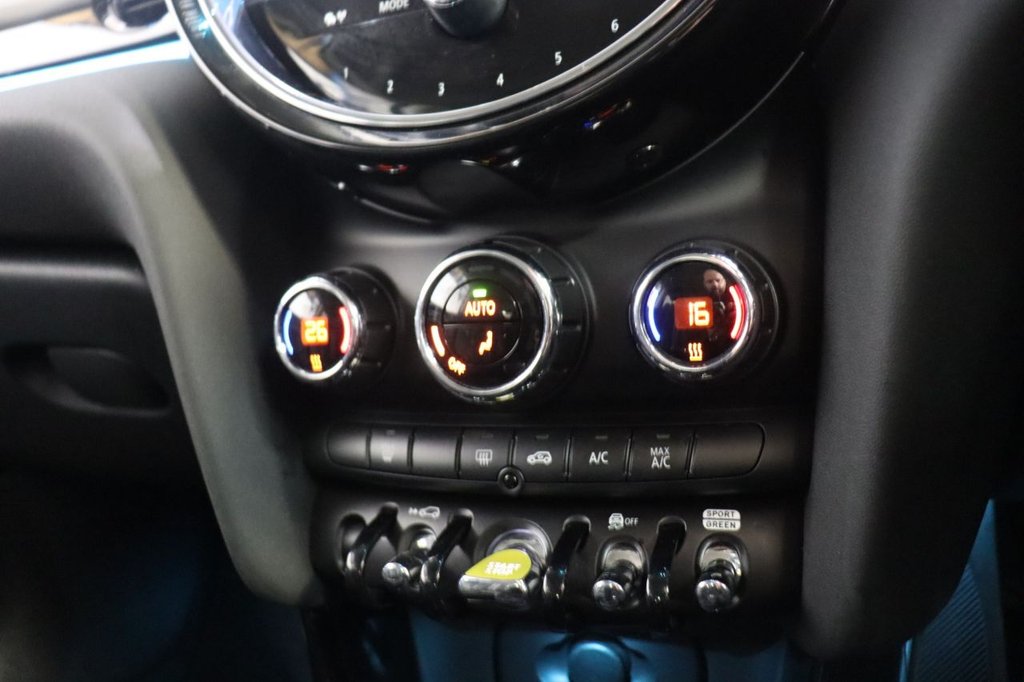 Used MINI Electric Hatch 2022 for sale - 76496199: Photo 24