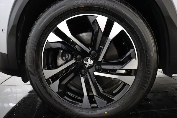 Used Peugeot E-2008 2022 for sale - 75630447: Photo 36