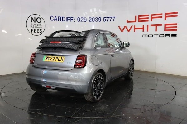 Used Fiat 500e C 2022 for sale - 74877241: Photo 5