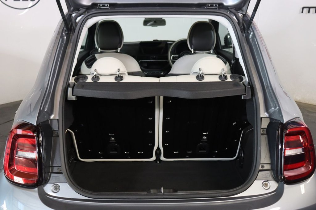 Used Fiat 500e 2021 for sale - 76632491: Photo 11