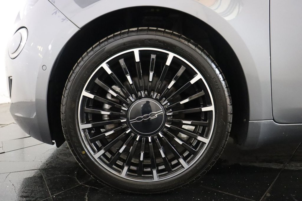 Used Fiat 500e 2021 for sale - 76632491: Photo 39