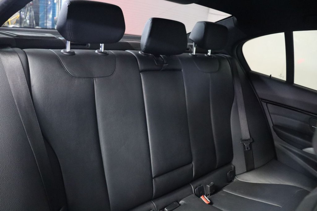 Used BMW 3 Series 2017 for sale - 76417233: Photo 34