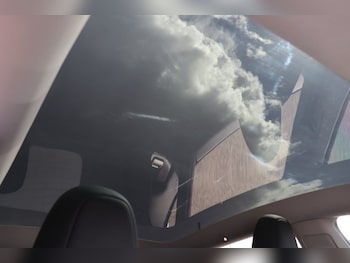 Used Tesla Model Y 2023 for sale - 75877341: Photo