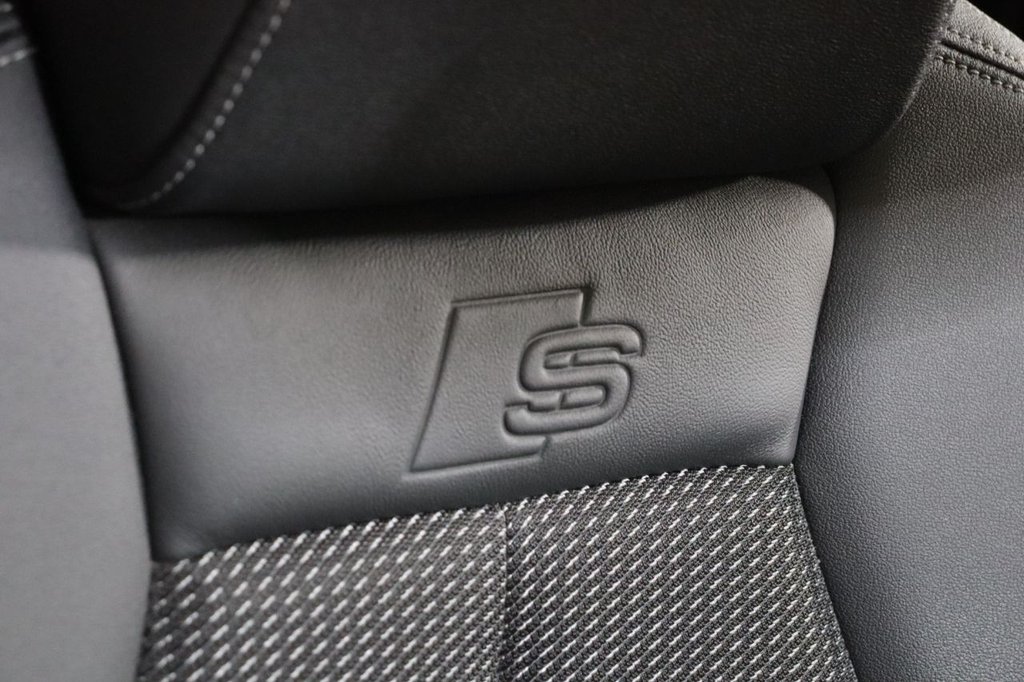 Used Audi Q4 e-tron 2023 for sale - 76973802: Photo 22