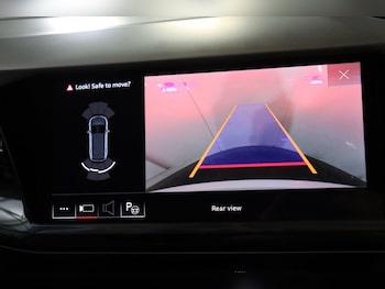 Used Audi Q4 e-tron 2023 for sale - 76973802: Photo