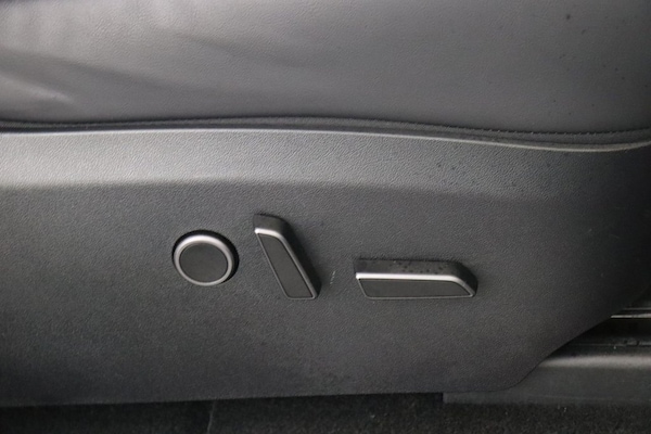 Used Tesla Model Y 2023 for sale - 76273928: Photo 20