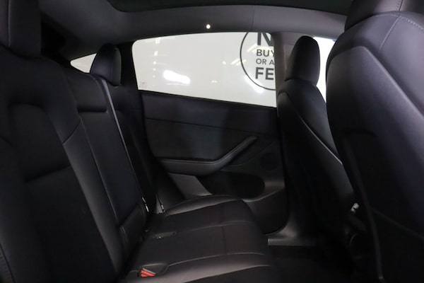 Used Tesla Model Y 2023 for sale - 76273928: Photo 30