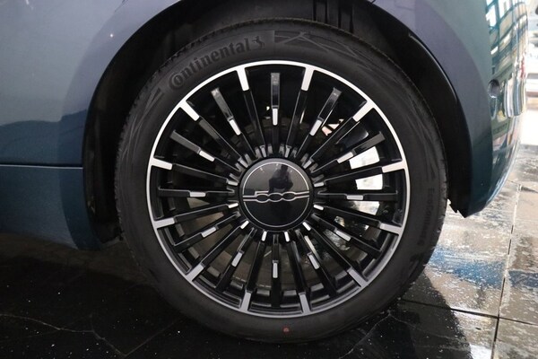 Used Fiat 500e 2021 for sale - 73147956: Photo 40