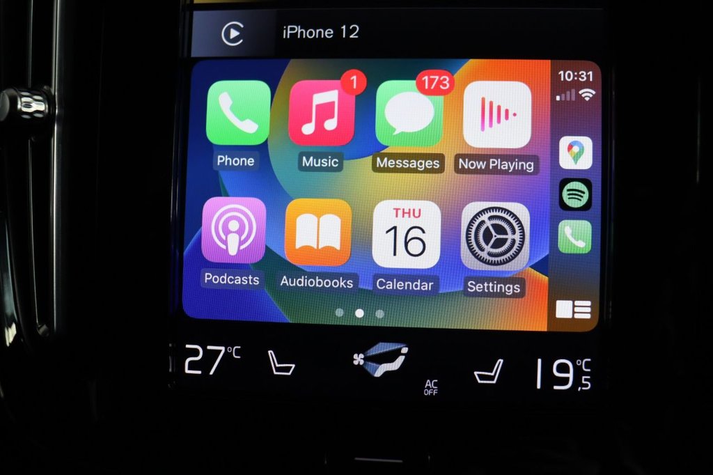 Used Volvo XC40 2023 for sale - 76297099: Photo 2