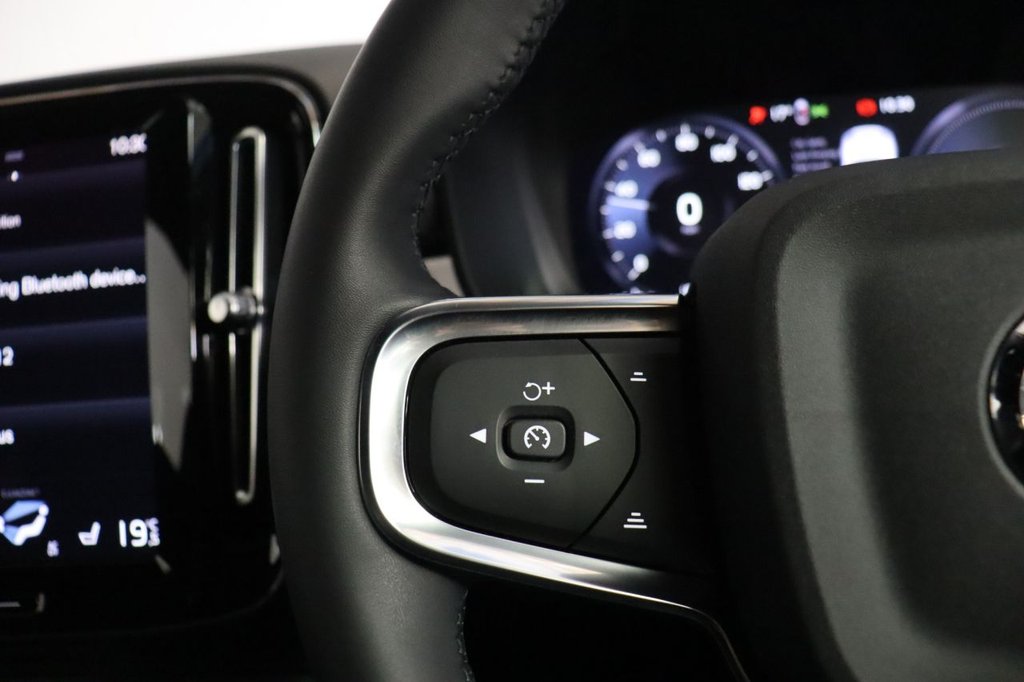 Used Volvo XC40 2023 for sale - 76297099: Photo 24