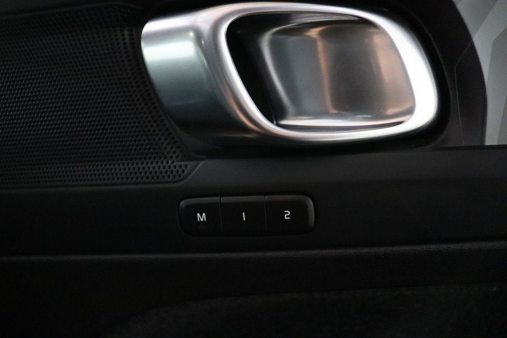 Used Volvo XC40 2023 for sale - 76297099: Photo 31