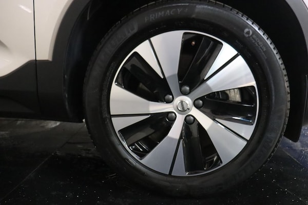 Used Volvo XC40 2023 for sale - 76297099: Photo 35