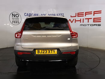 Used Volvo XC40 2023 for sale - 76297099: Photo 4