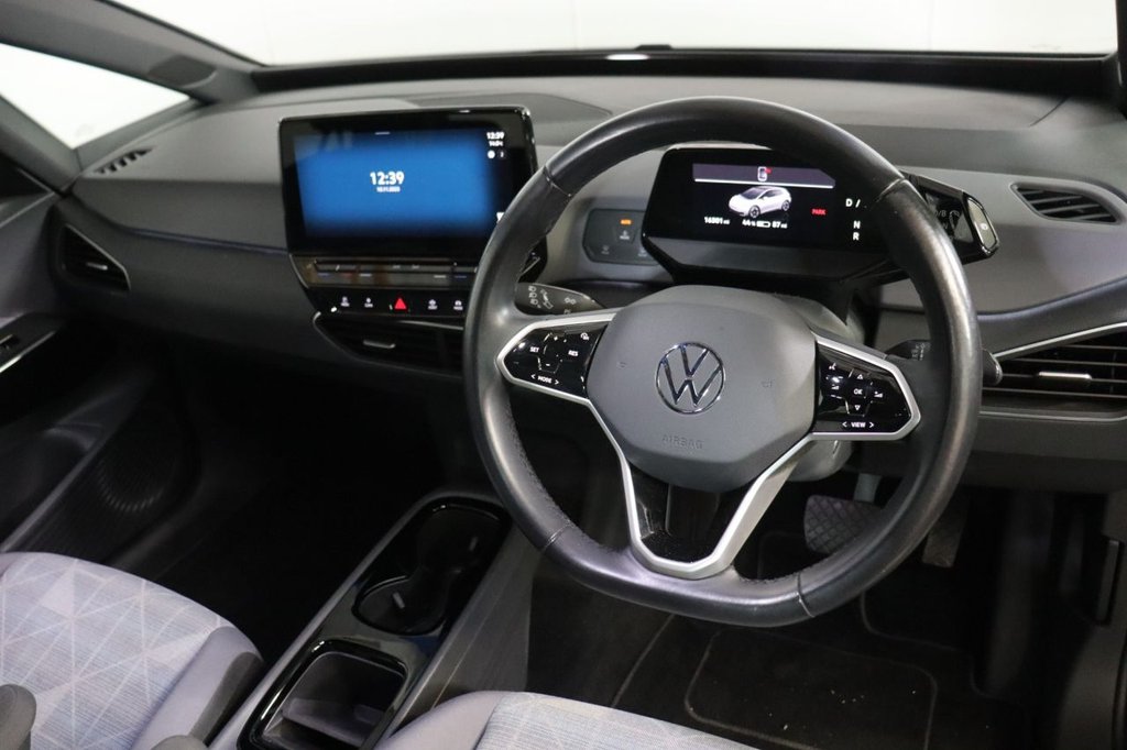 Used Volkswagen ID.3 2021 for sale - 76350589: Photo 24