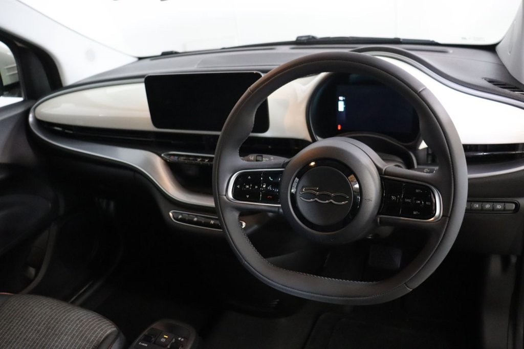 Used Fiat 500e C 2021 for sale - 76445803: Photo 32