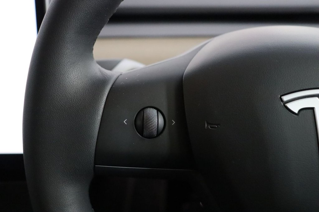 Used Tesla Model Y 2024 for sale - 76910064: Photo 31