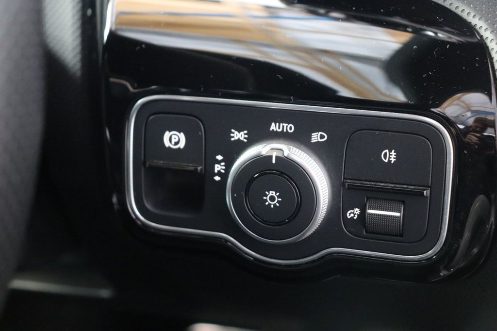 Used Mercedes-Benz CLA 2022 for sale - 76139892: Photo 35