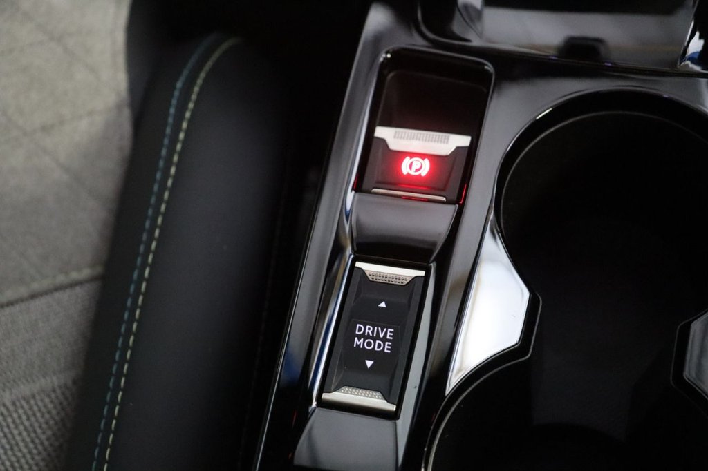 Used Peugeot 2008 2021 for sale - 76999247: Photo 23