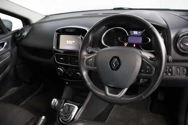 Used Renault Clio 2018 for sale - 76303558: Photo 23